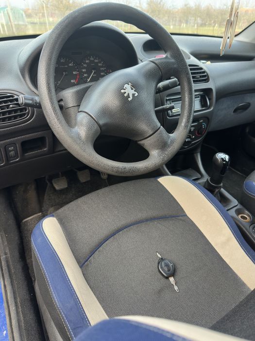 Peugeot 206, benzină, climă funcțională, stare bună – Timiș
