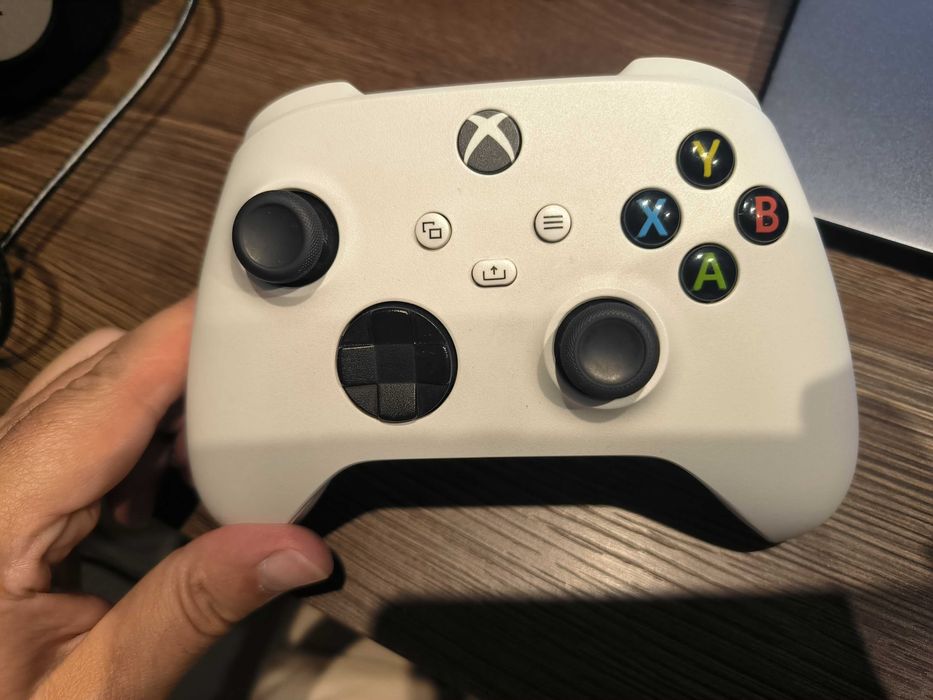 Джойстик на Xbox one s