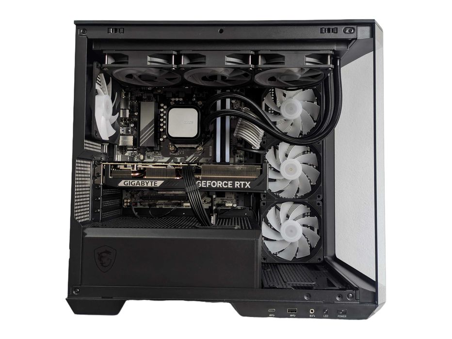 PC Gaming Ryzen 7 9700X, RTX 5070 12GB OC, 32GB DDR5, 1TB SSD+Garantie