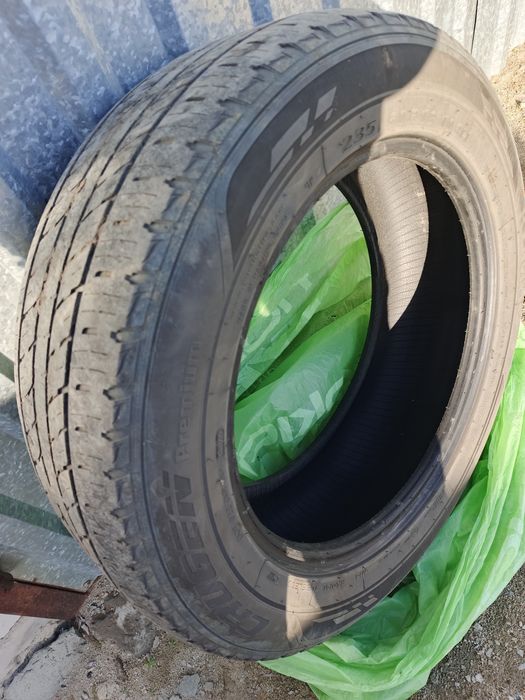 Продам шины 235/60R18