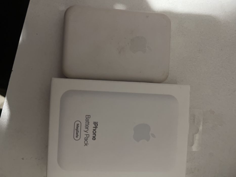 Apple MagSafe Battery Pack оригинал с коробкой срочно