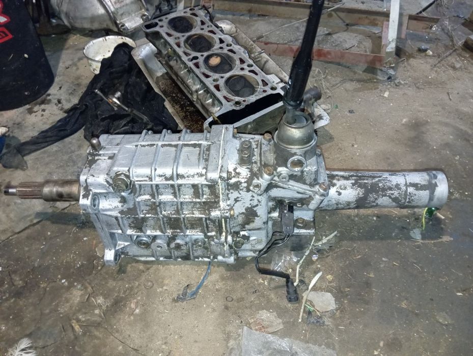 Продам коробку газель