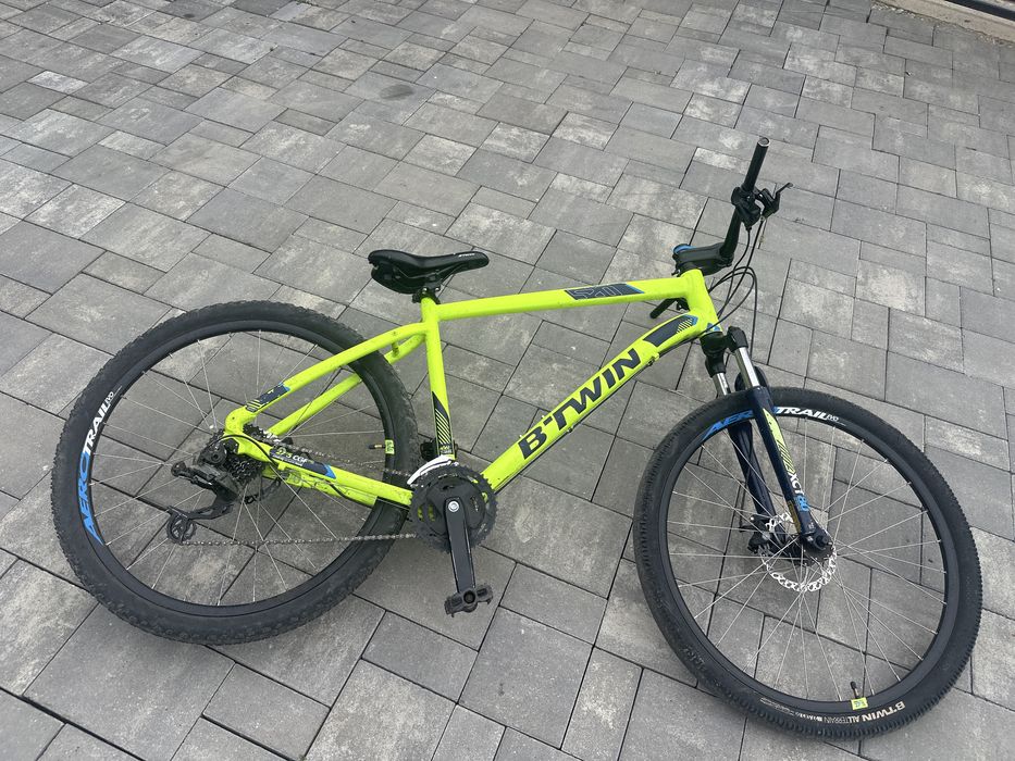 Bicicletă si bmx