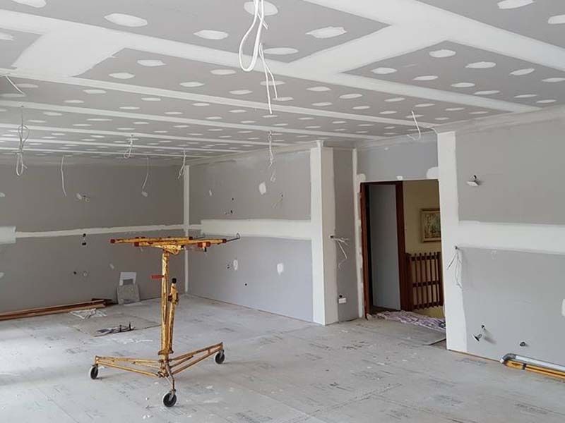 Echipa amenajari / renovari interioare Brasov – Finisaje Complete