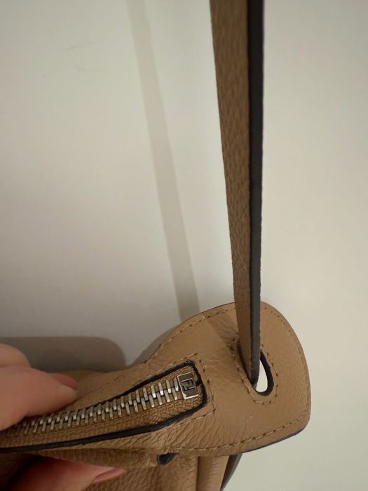 Fendi Simply Medium чанта