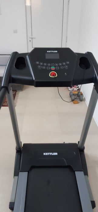 Продавам бягаща пътека Kettler Race