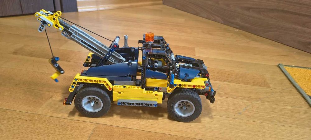 LEGO Technic Heavy Duty Forklift #42079