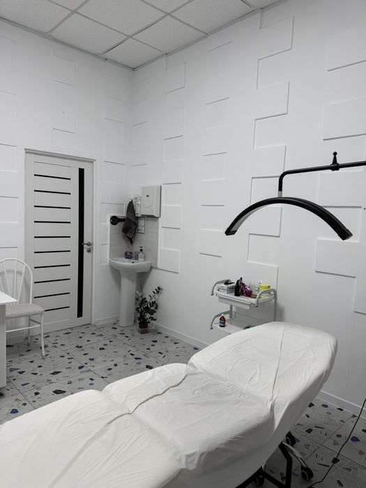 Сдам место для косметолога