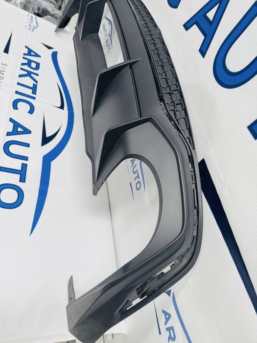 Spoiler inferior bara spate Audi RS Q3 Sportback cod 83A807568D