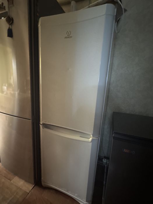 Холодильник индезит