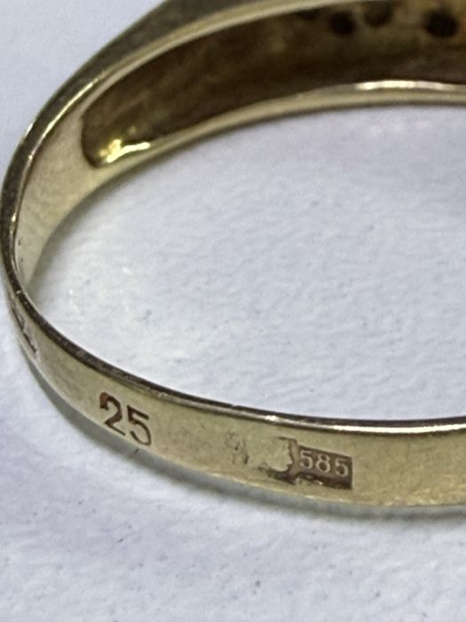Золото 585  Кольцо Масса: 2,4