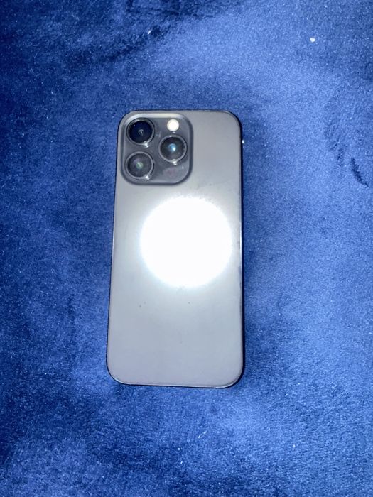 Iphone 15 pro sotiladi holati yaxshi