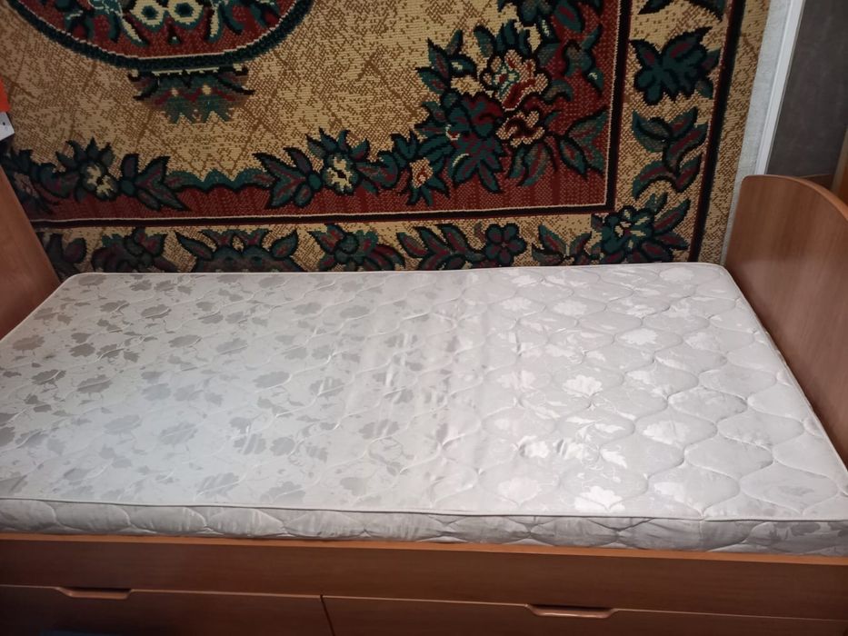 Продам кровать 190×90 см