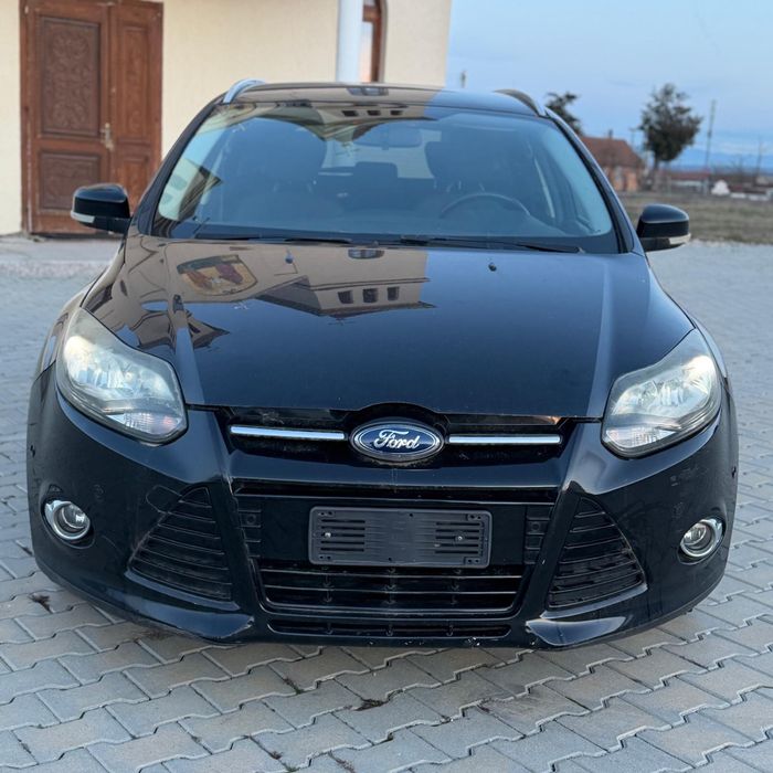 Ford Focus Titanium 2012  FULL!