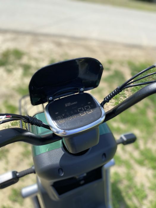 Продам электрический скутер