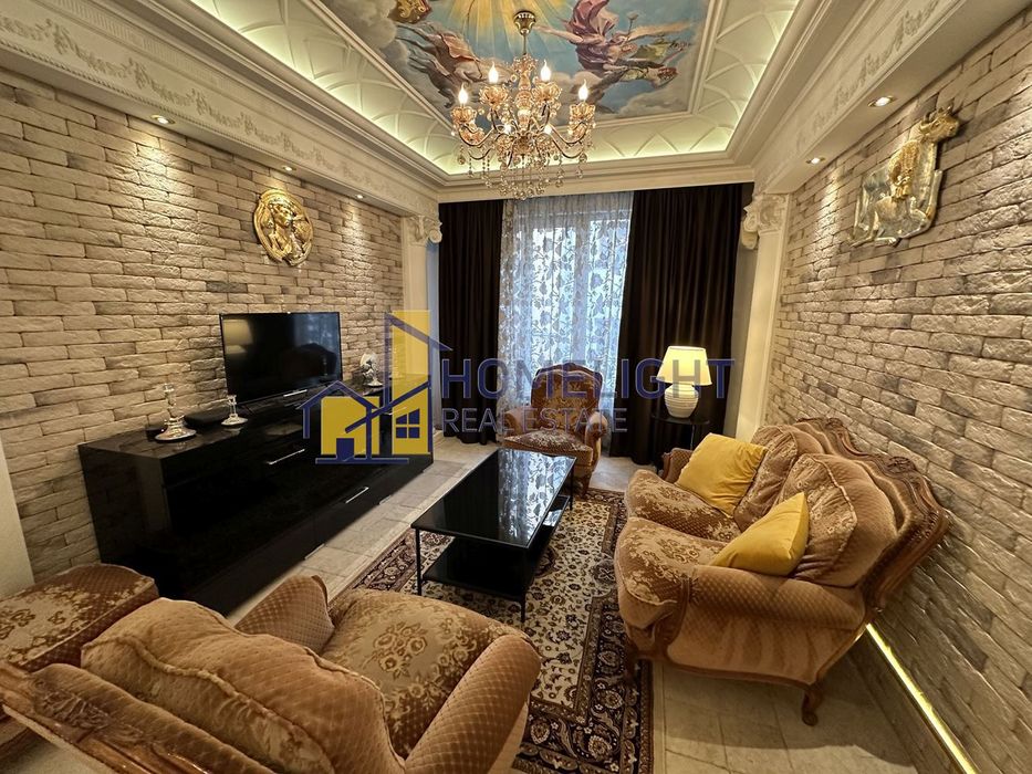 Продава се Тристаен апартамент в София, Център - 84 кв.м за 4155 €/кв.м - Снимка #4