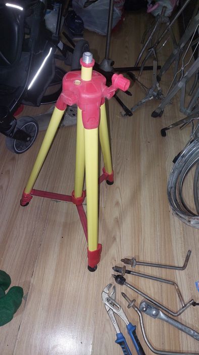 Стойки от уровня