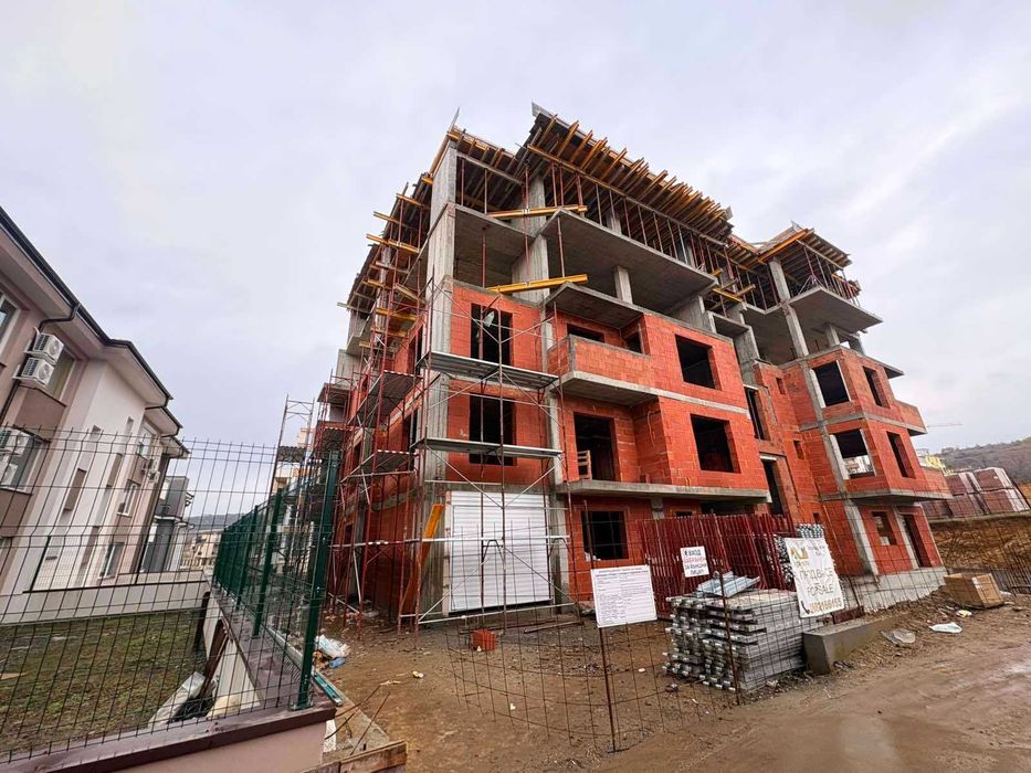 Тристаен апартамент