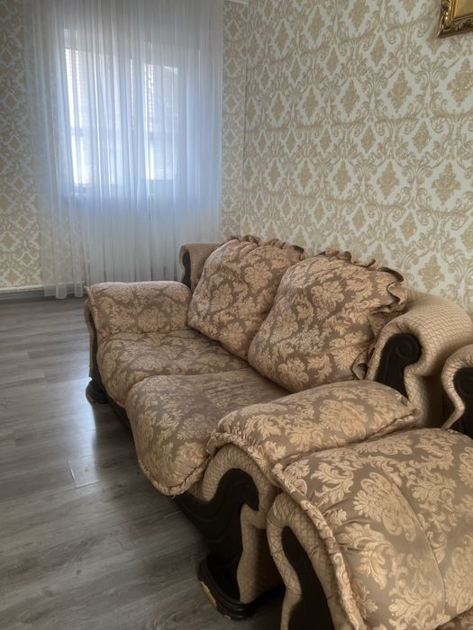 Продам мягки уголок