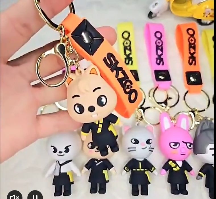 Ключодържатели Стич и ZOO university