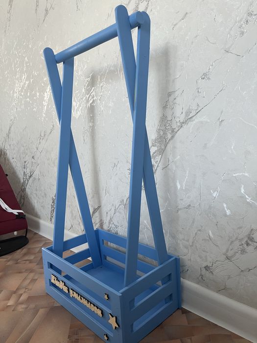 Гардероб вешалка