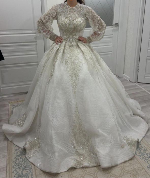 Платье в отличном состоянии