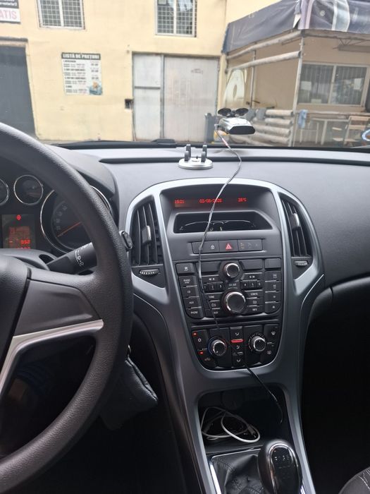 Opel astra ecoflex 2012