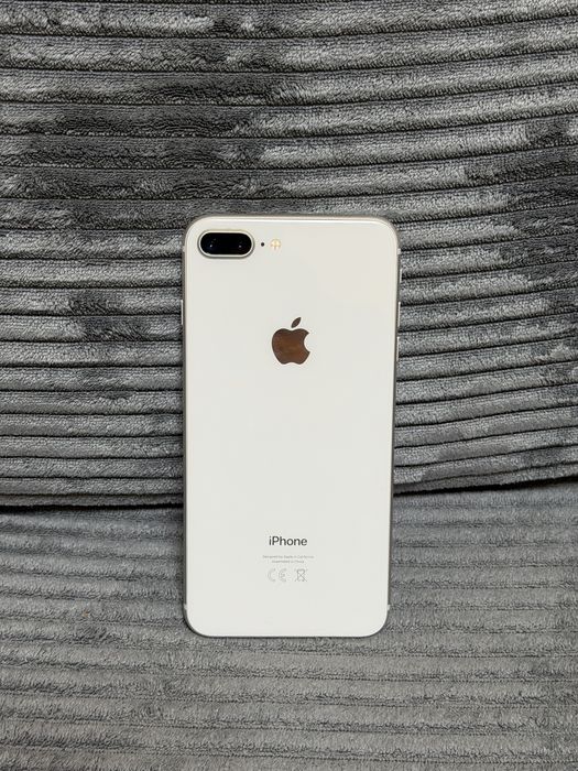 iPhone 8 PLUS