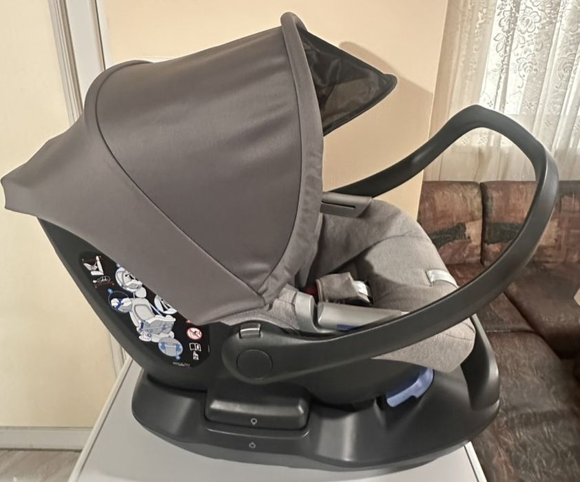Бебешко столче за кола с база Inglesina