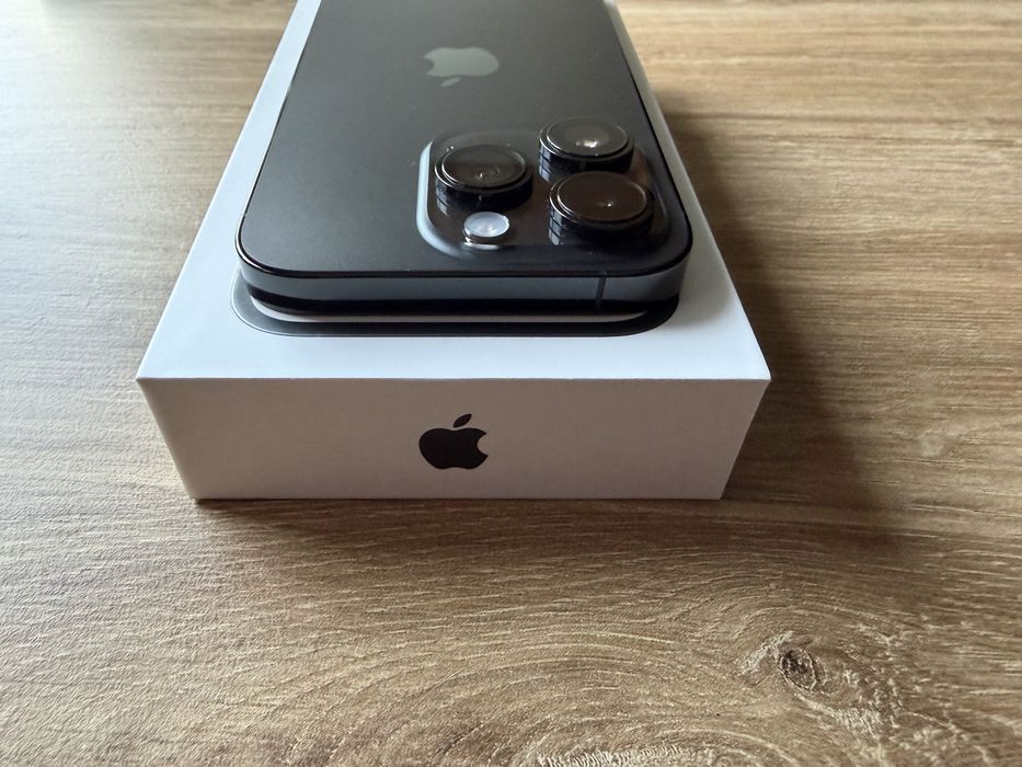 iPhone 14 Pro +  Apple аксесоари