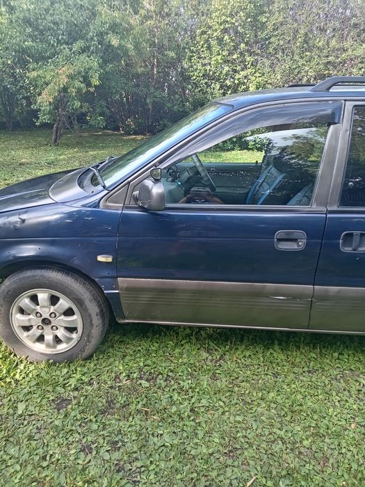 Продам машину Mitsubishi RVR