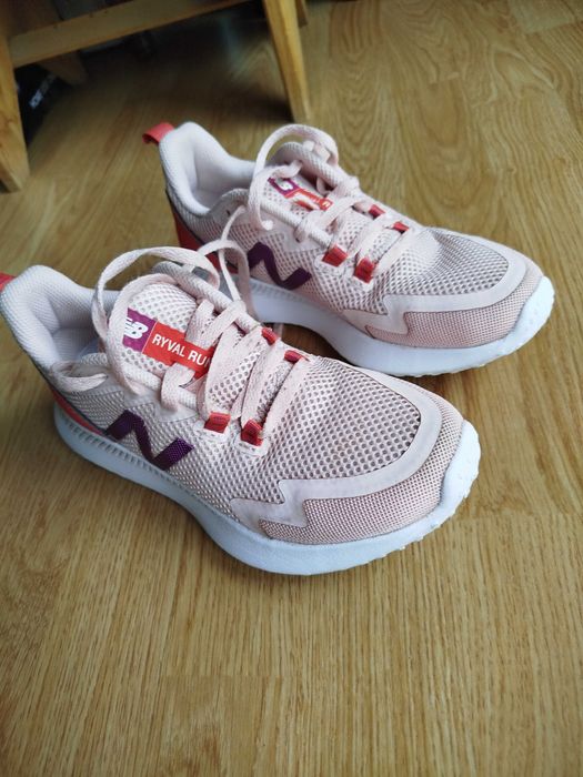 Adidasi New Balance dama marimea 36 femei