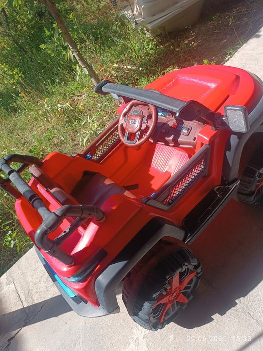 Продаётся детская машина