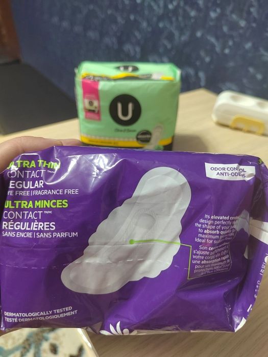Гигиенические прокладки incognito и kotex.