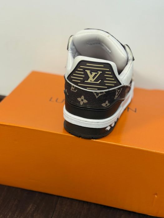 Adidasi Louis Vuitton Barbati