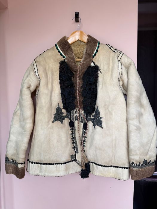 Cojoc tradițional de dama – Handmade Mărginimea Sibiului.