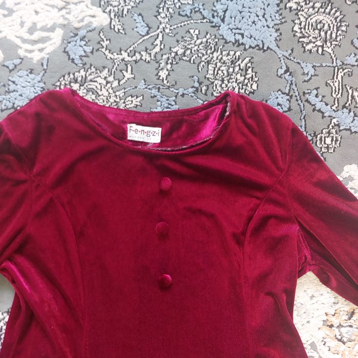 Продам куртки пальто пиджаки платья