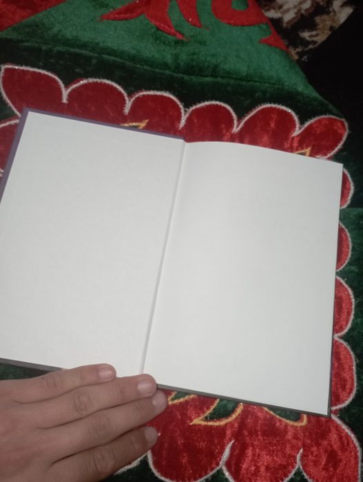 Кітап-книга саудасы бар