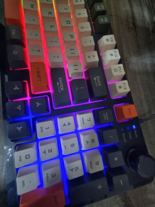 Клавиатура абсолютно новая !