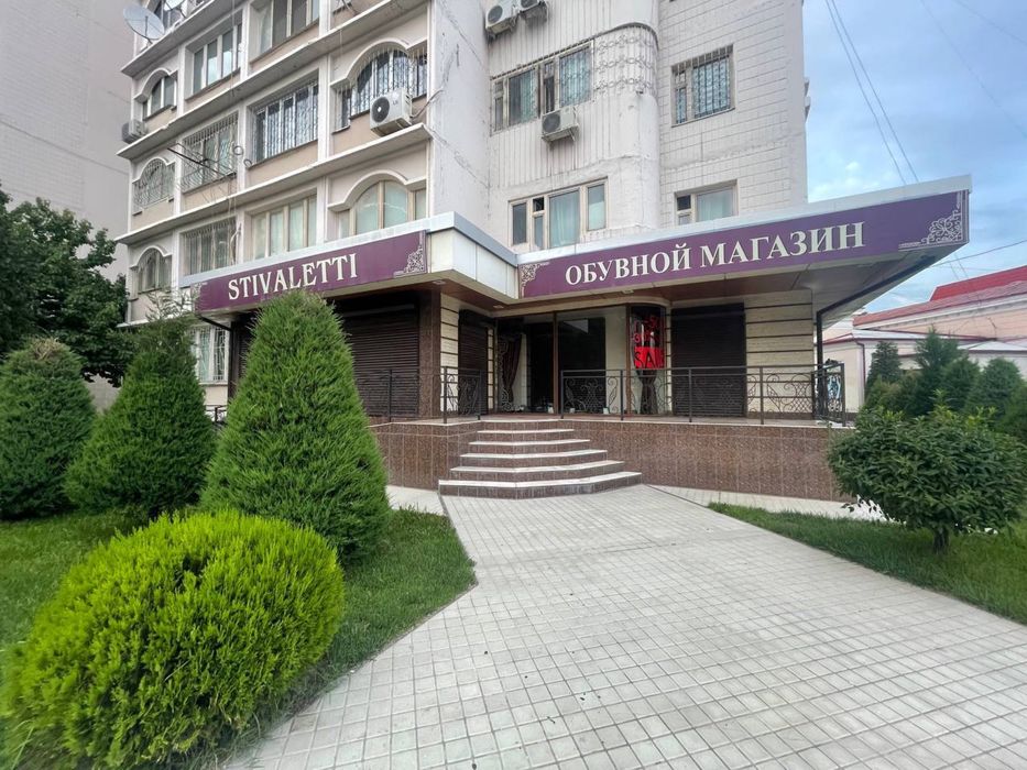 Сдаётся Нежилое Помещение - 200 кв.м. - 1я линия!