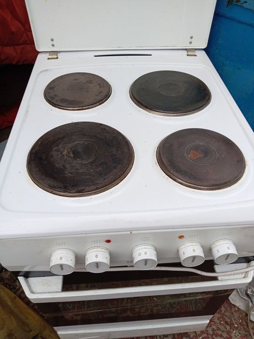 Электро плита Hansa