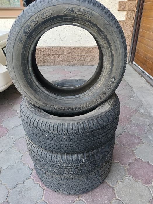 Продам бу резина летние на прадо
