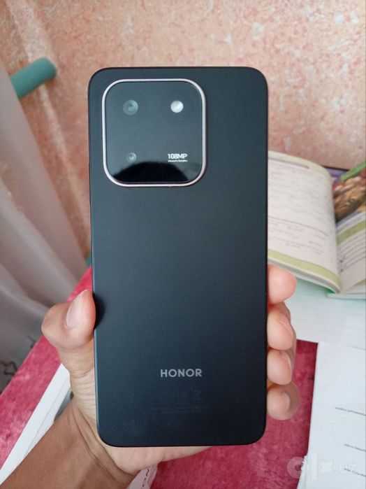 Honor x7d 6/128 qora