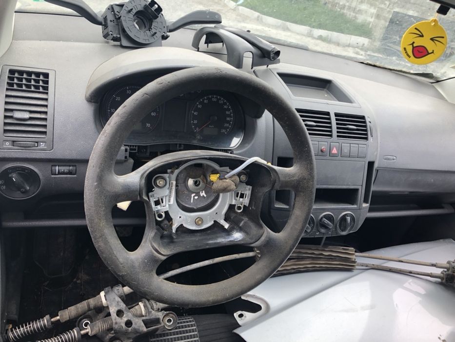 Фолксваген поло 1.2i (2008г) 90000км на части