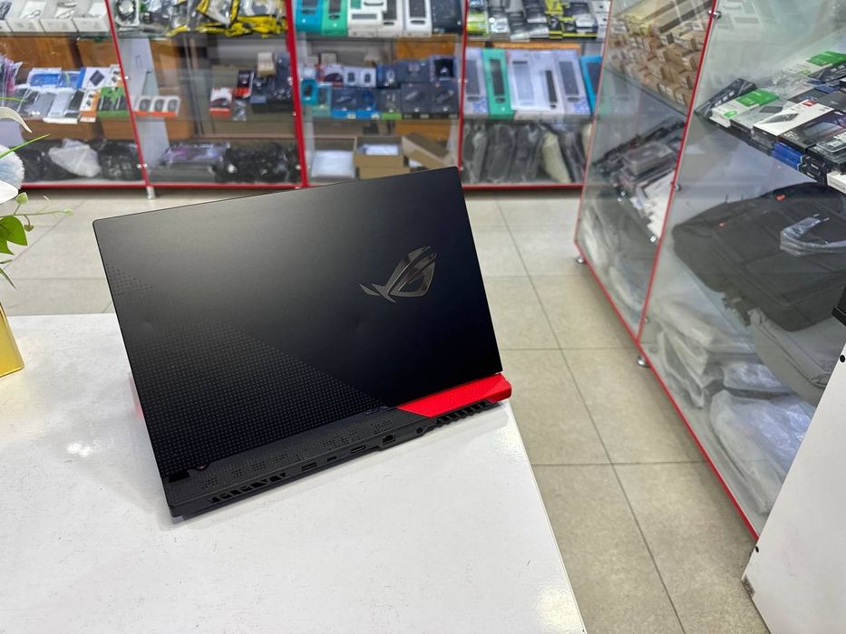 Asus Rog Strix Ryzen 9-5900HX 16/512 SSD RTX 3060-6gb