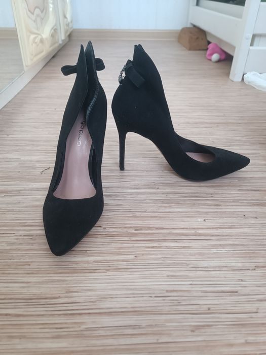 Продам платье и туфли на девушку