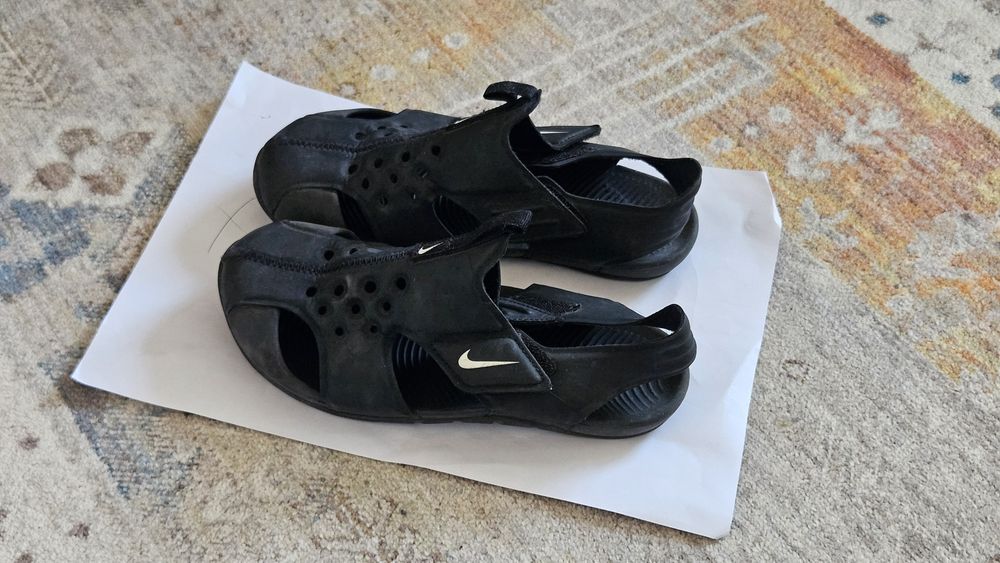 Сандалии Nike на мальчика 32 р.