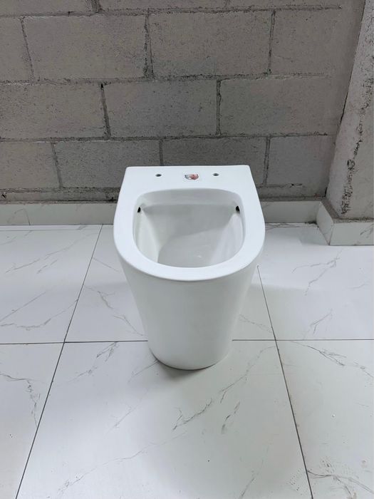 Новый унитаз Creo (Франция)