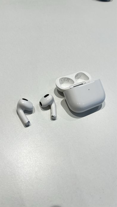 Продаю оригинальные Airpods 3, Airpods 2.1