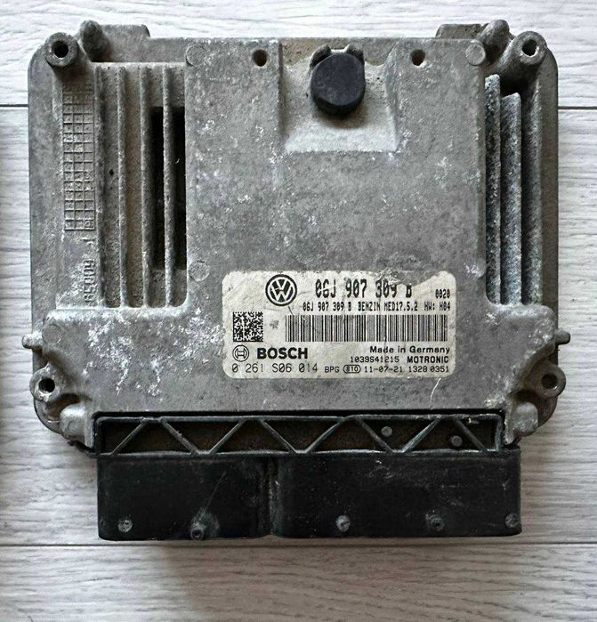 Calculator motor ECU benzina VW TSI 03C907309 functional fara apa
